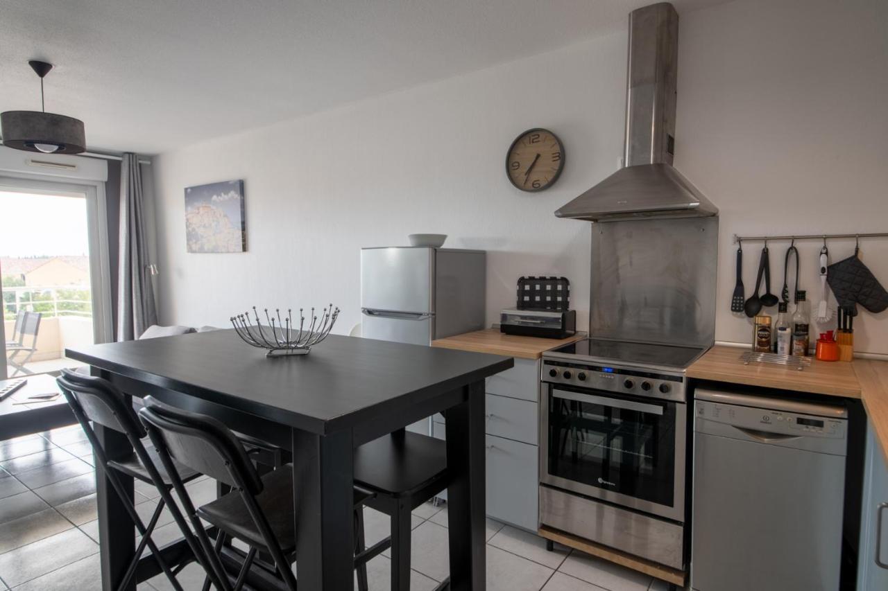 Appt De Charme Avec Grand Balcon Proche Avignon Wifi Gratuit Apartman Monteux Kültér fotó